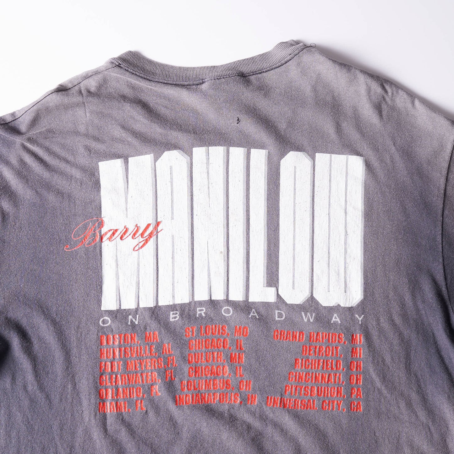 BARRY MANILOW Print T