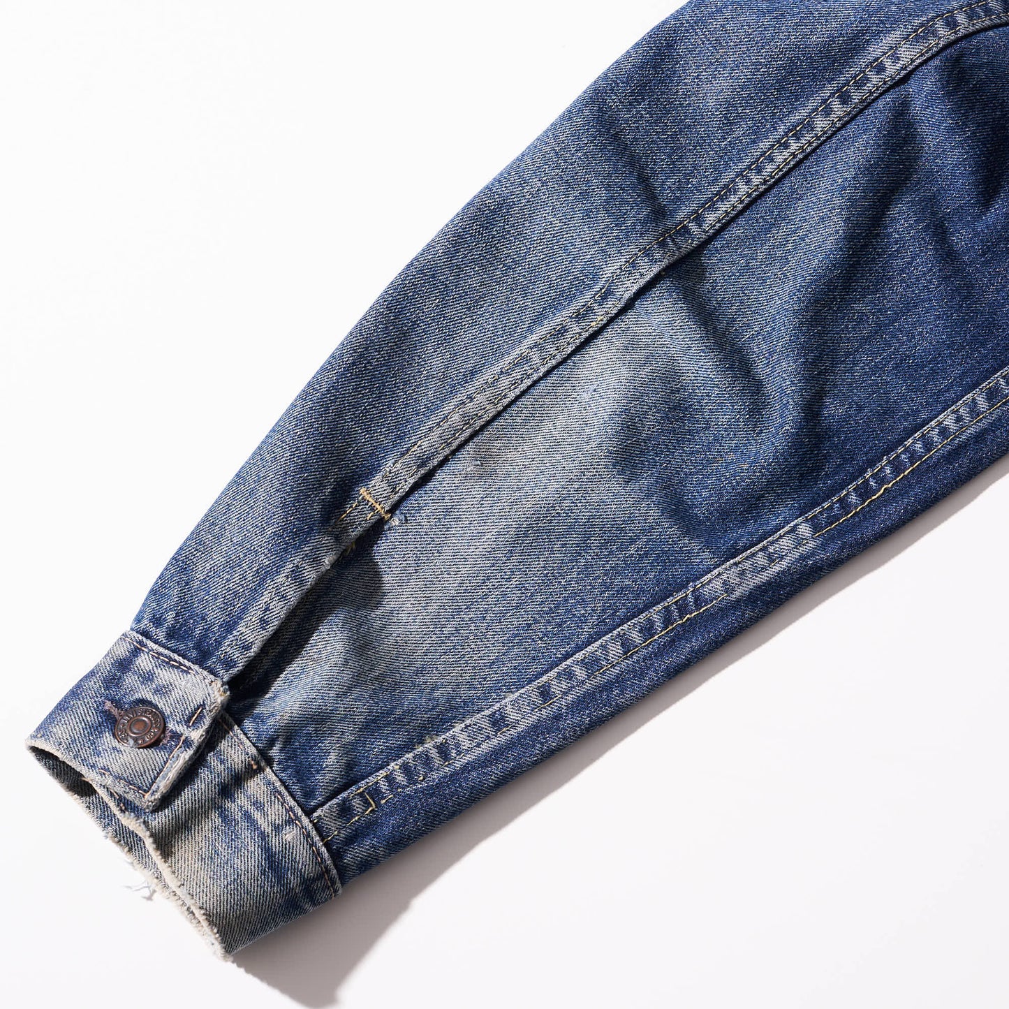 levi's 557 denim jacket