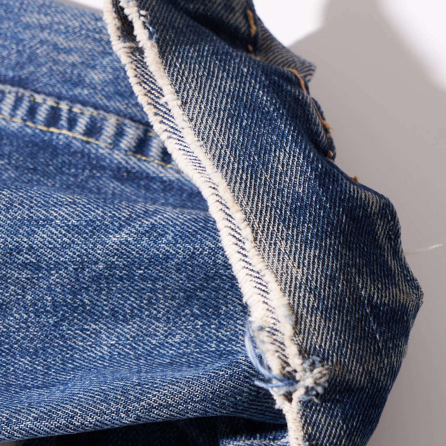 levi's 557 denim jacket