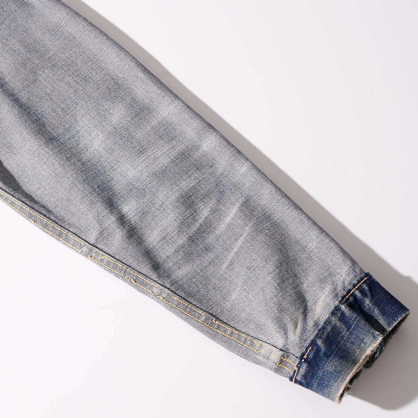 levi's 557 denim jacket